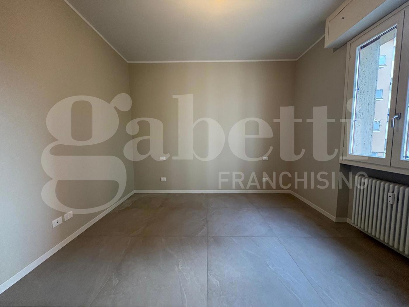 Quadrilocale con box a Cremona