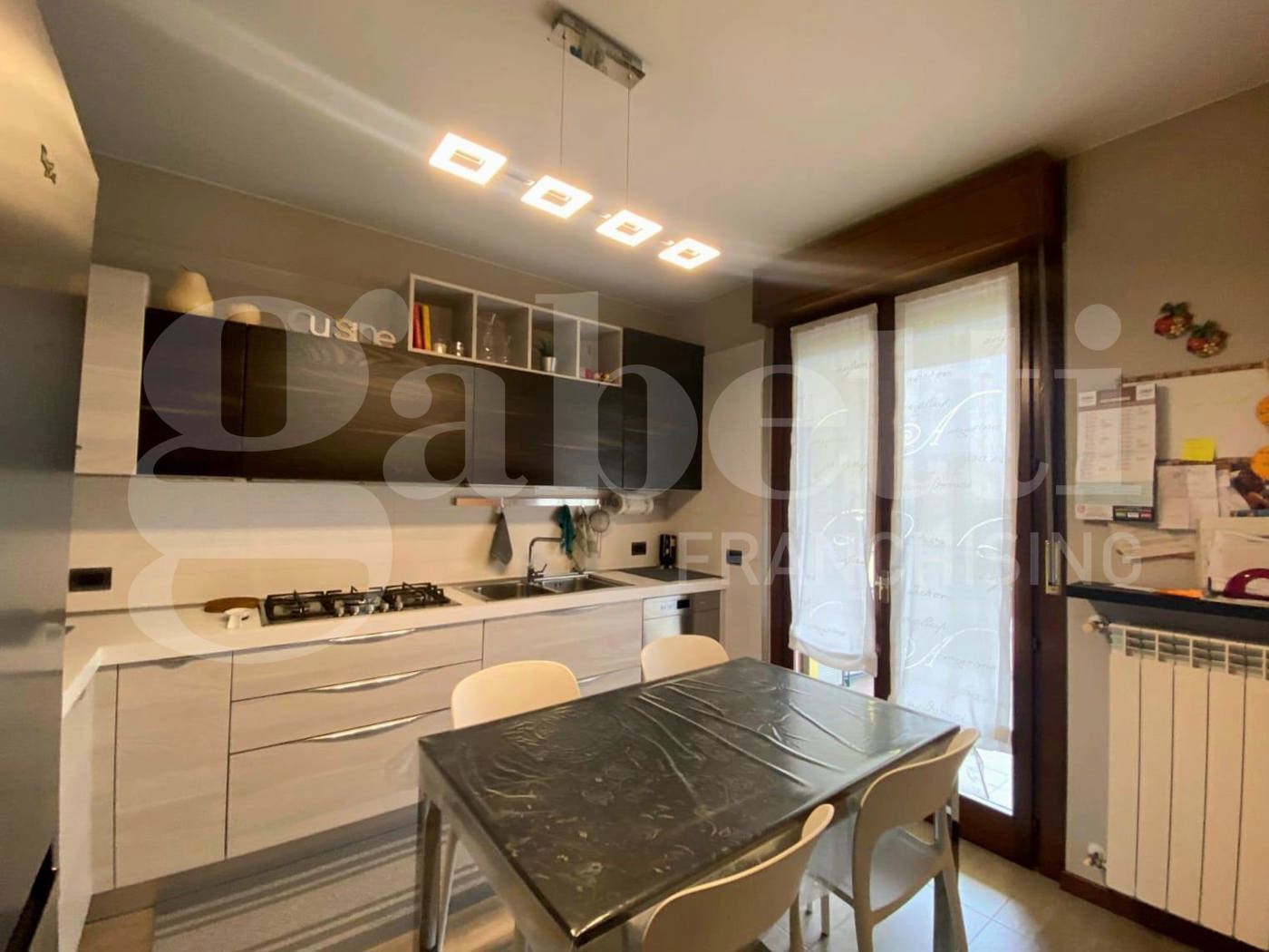 Trilocale con box doppio a Persico Dosimo