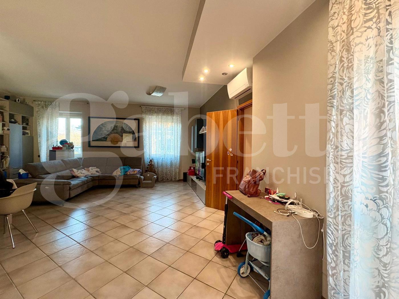 Quadrilocale in vendita a Cremona