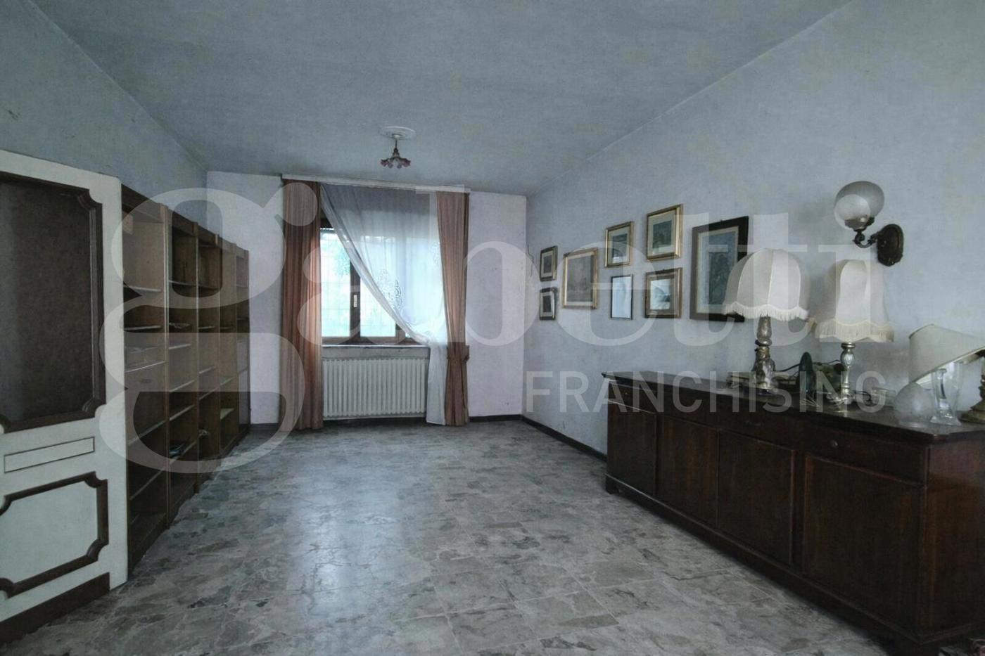 Casa indipendente con giardino a Cremona