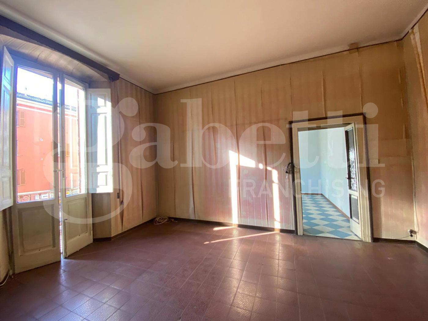 Quadrilocale da ristrutturare a Cremona