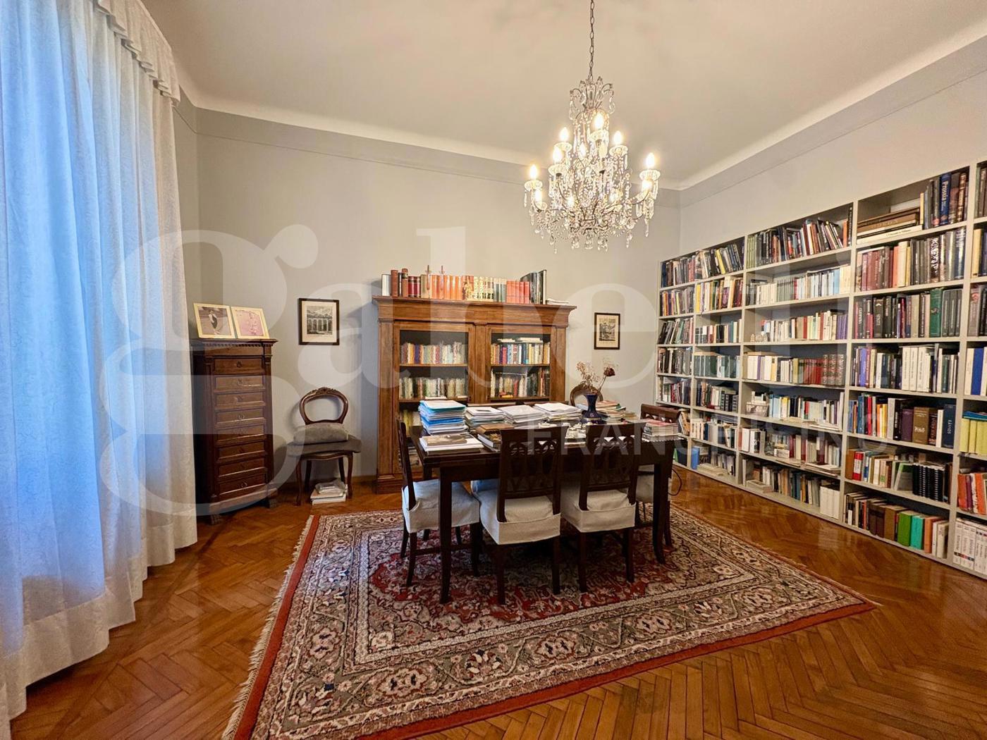 Quadrilocale in vendita a Cremona