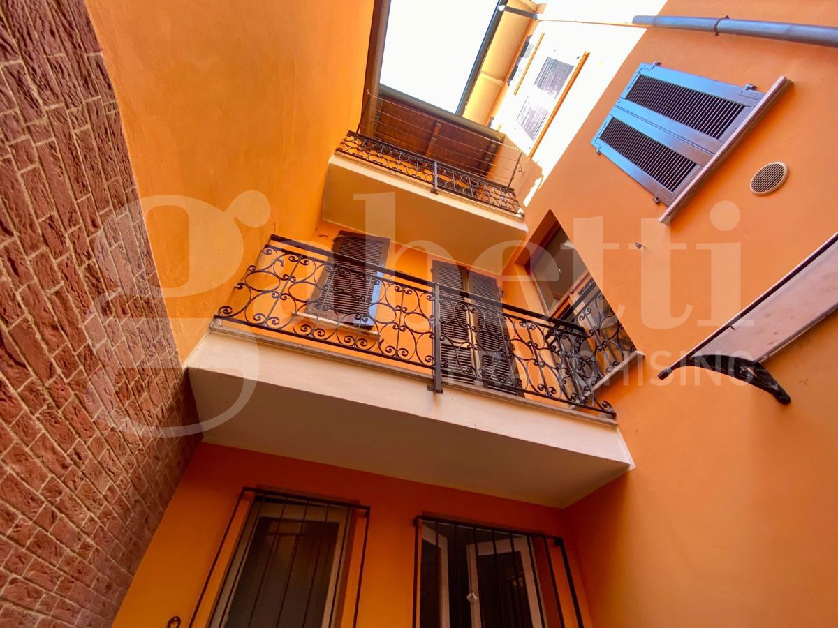 Casa indipendente con giardino a Cremona