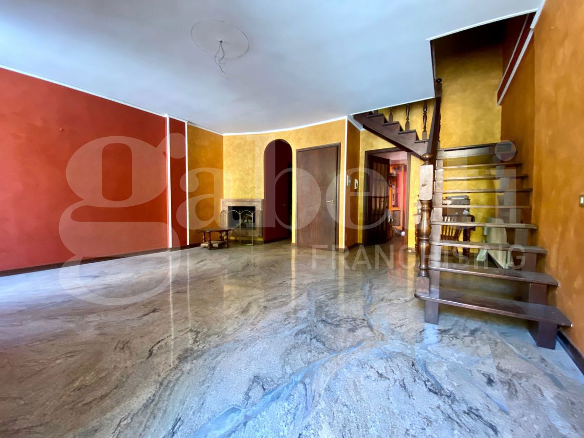 Casa indipendente con giardino a Cremona