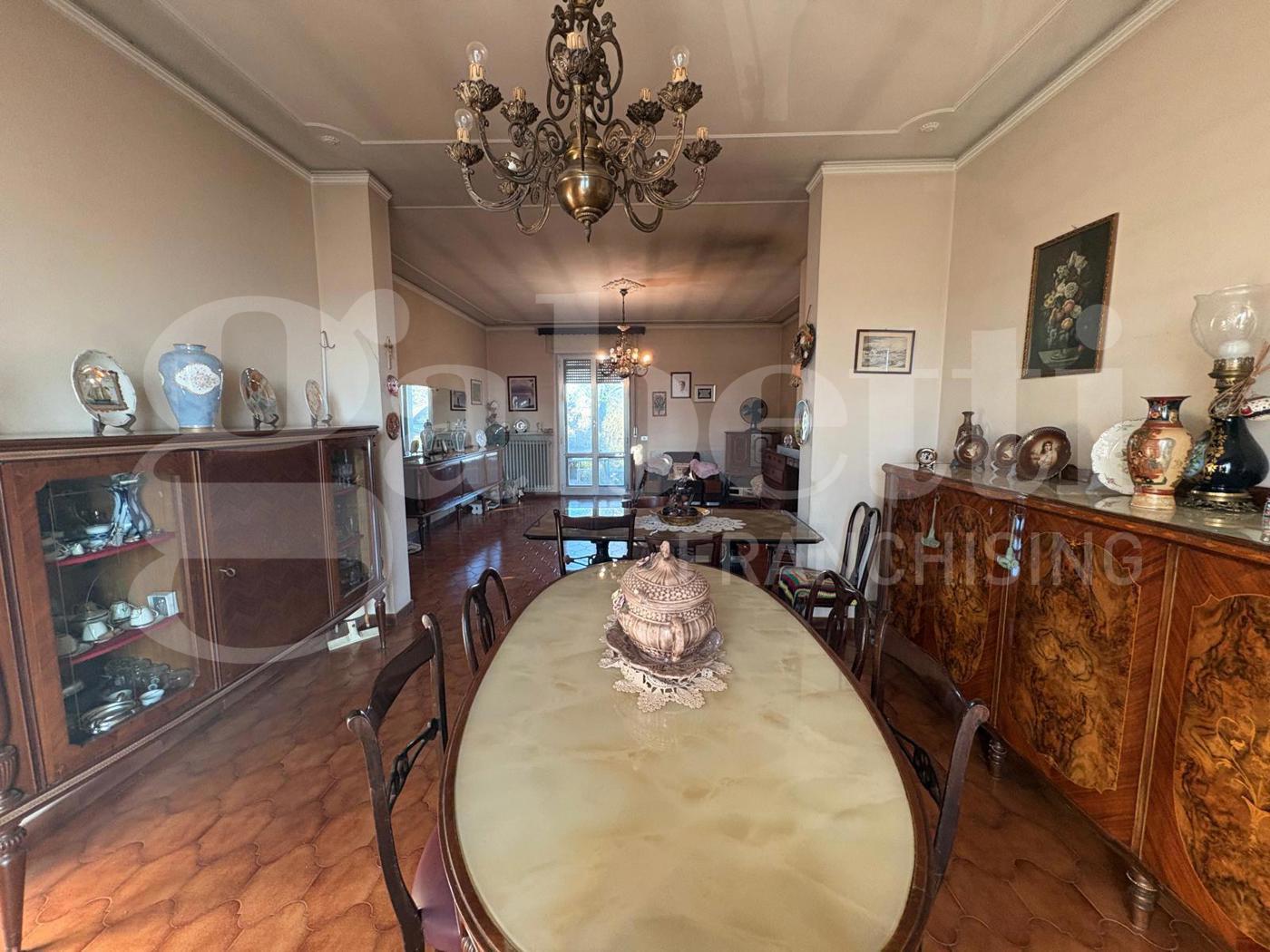 Casa indipendente con giardino a Castelverde