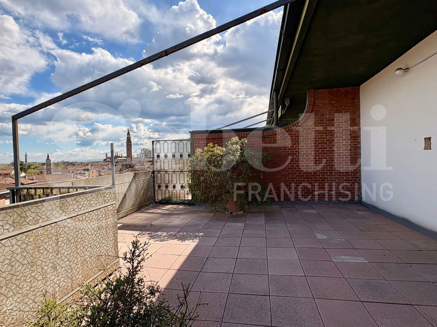 Quadrilocale in vendita a Cremona