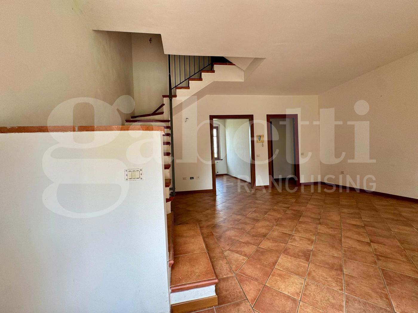 Villa con giardino a Malagnino