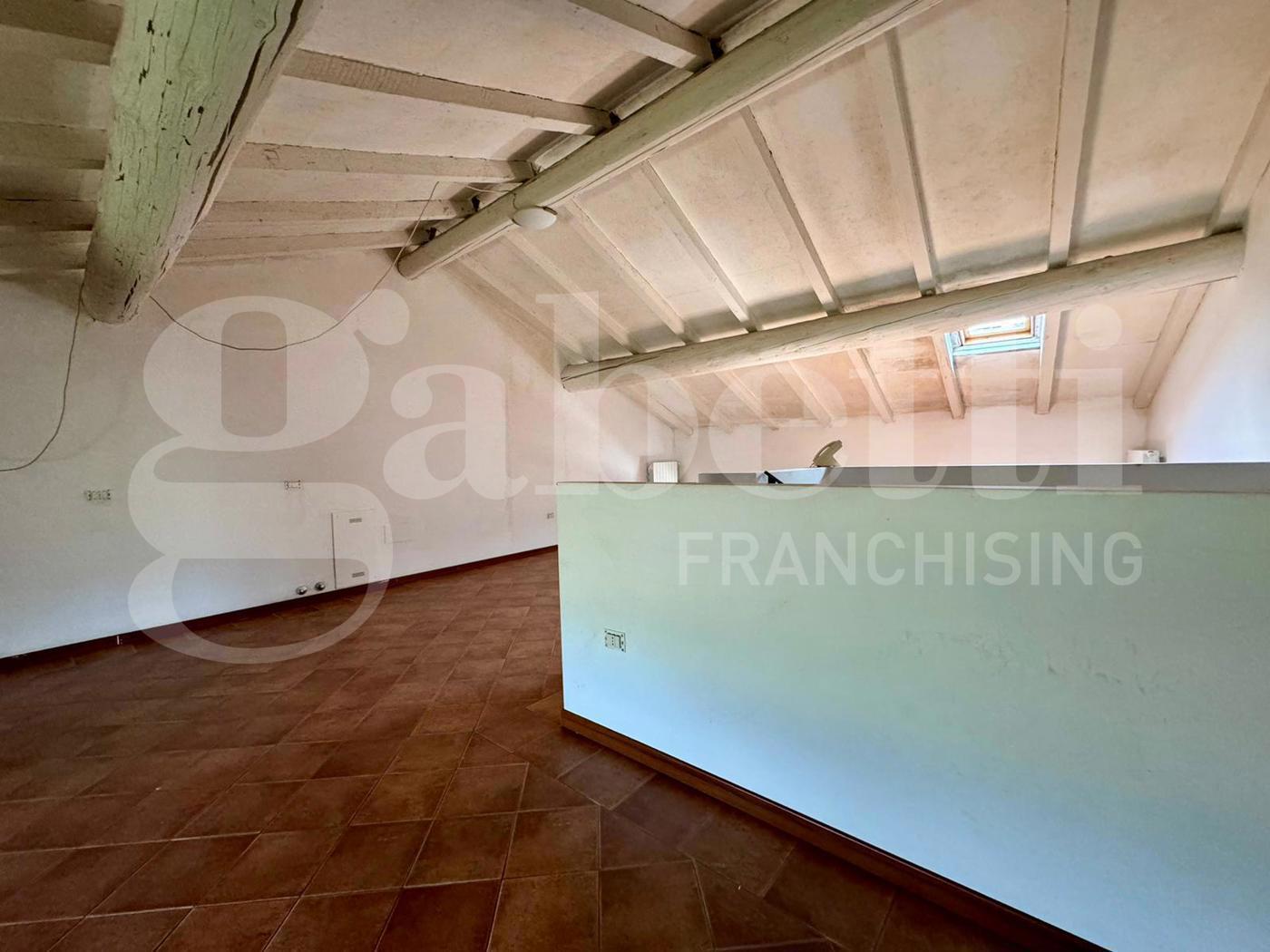 Villa con giardino a Malagnino