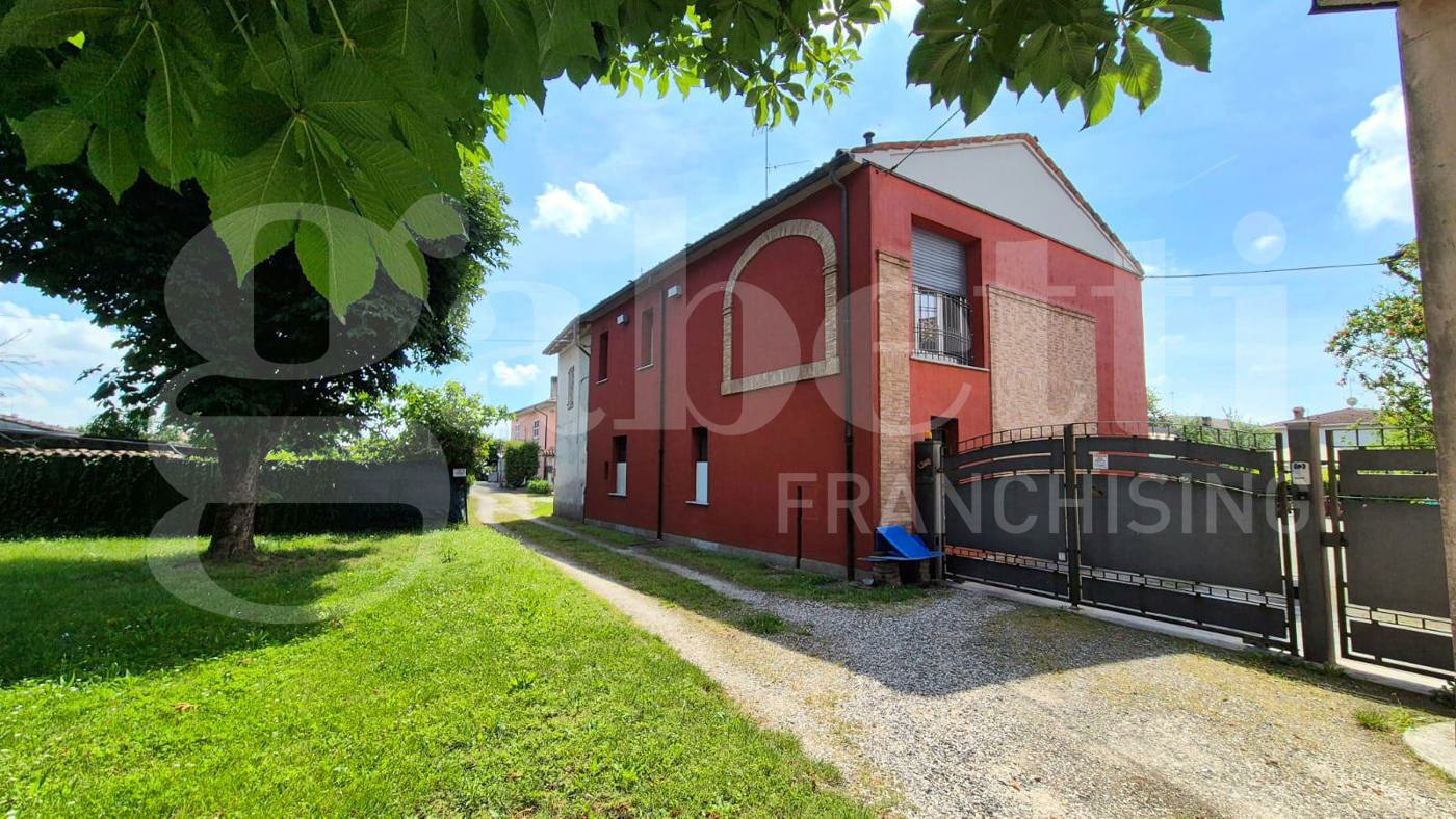 Casa indipendente con giardino a Monticelli d'Ongina