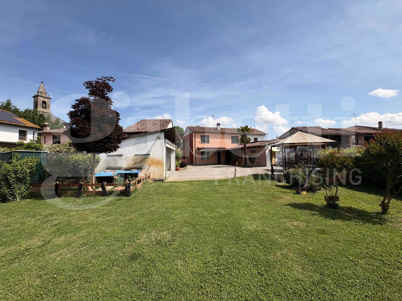 Casa indipendente con giardino a Monticelli d'Ongina