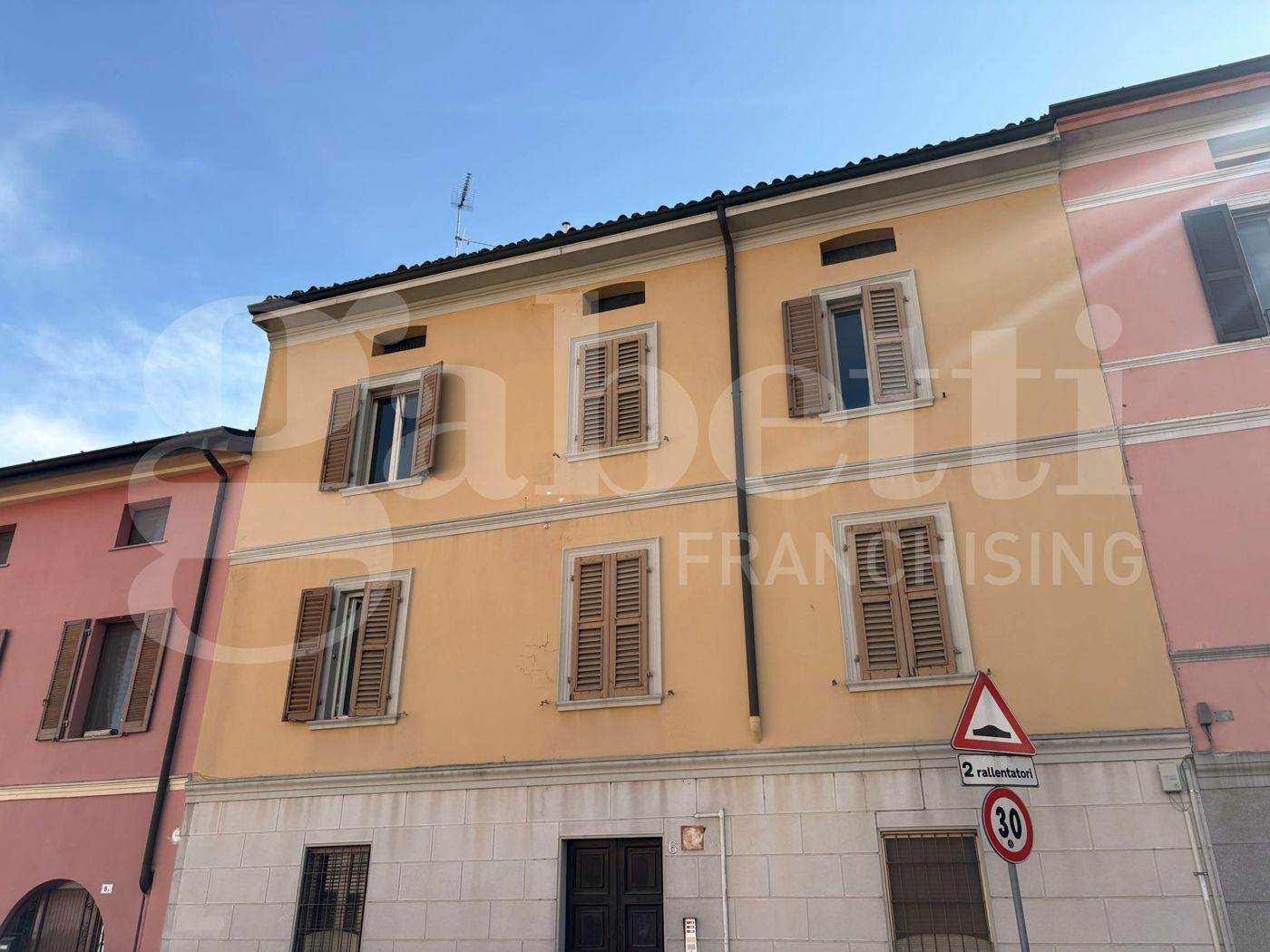 Stabile/Palazzo in vendita a Cremona