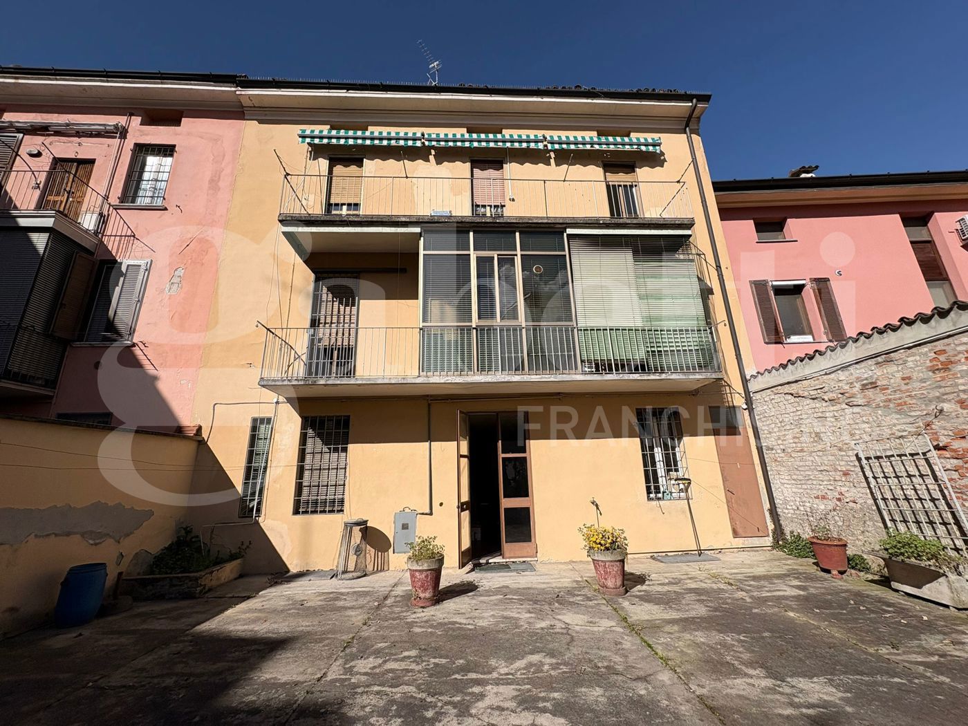 Stabile/Palazzo in vendita a Cremona