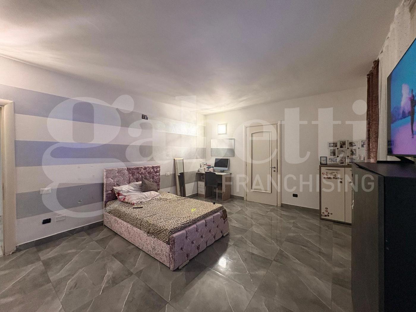Villa con giardino a Cremona