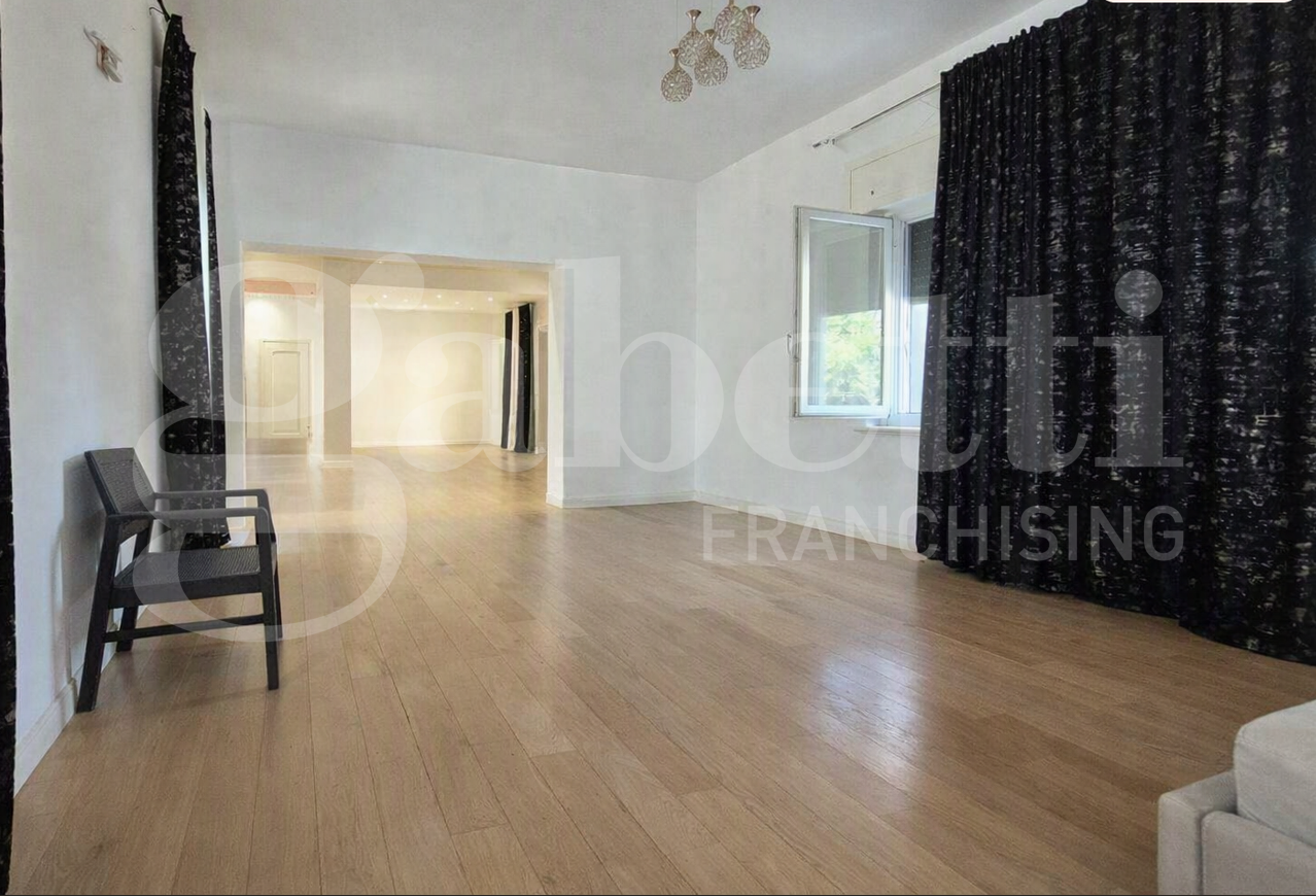 Villa con giardino a Cremona