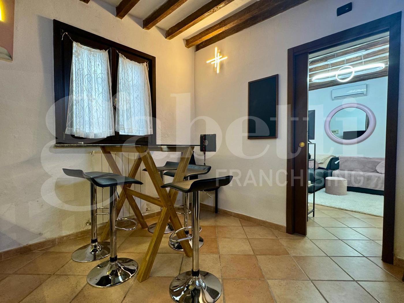 Casa indipendente in vendita a Cremona