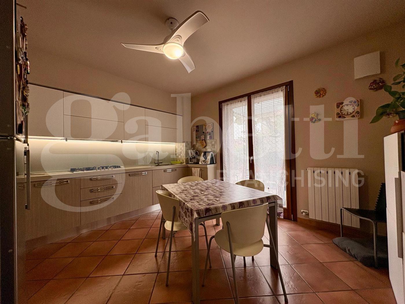 Villa in vendita a Castelvetro Piacentino