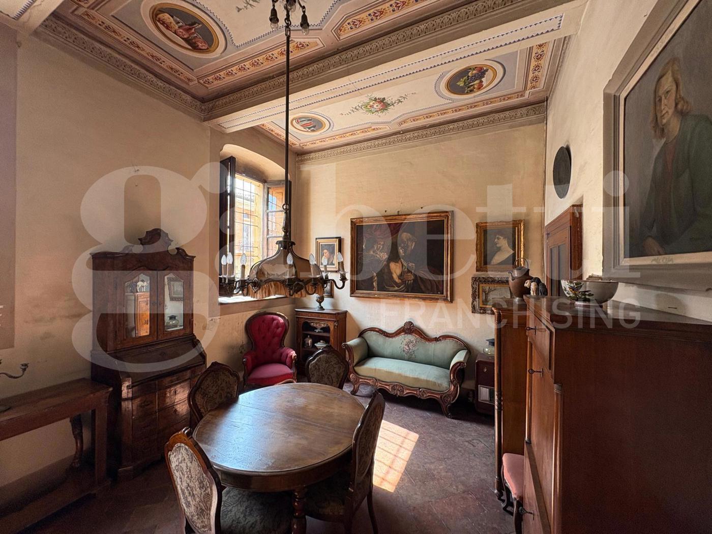 Villa da ristrutturare a Piadena Drizzona