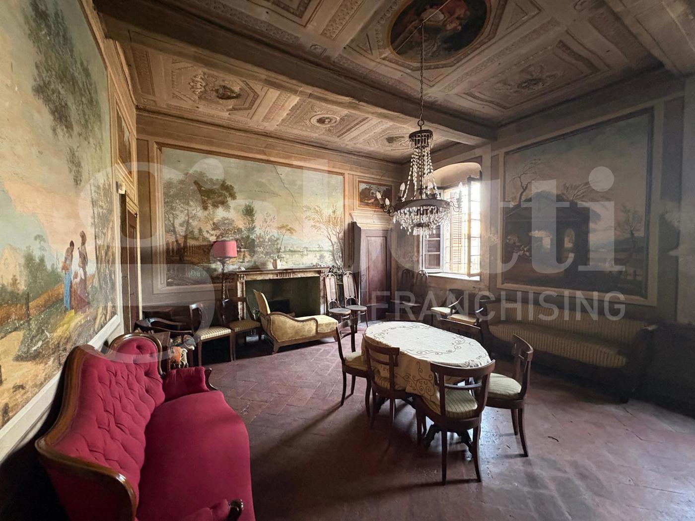 Villa da ristrutturare a Piadena Drizzona