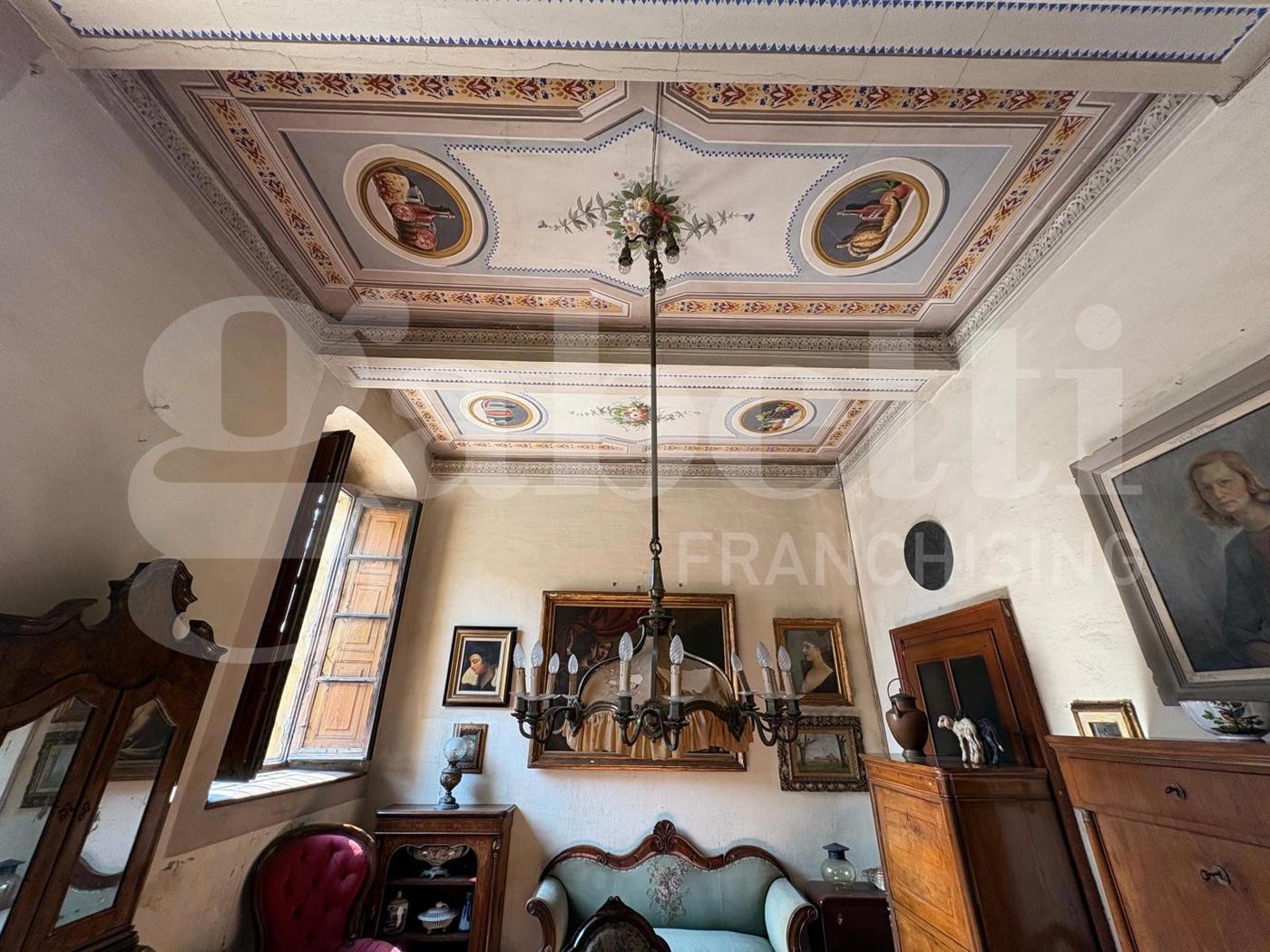 Villa da ristrutturare a Piadena Drizzona
