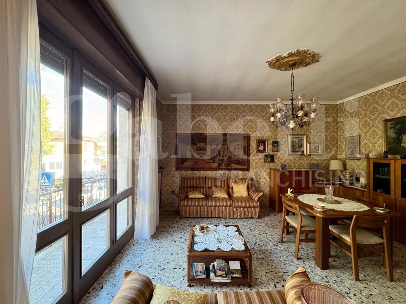 Casa indipendente con giardino a Cremona