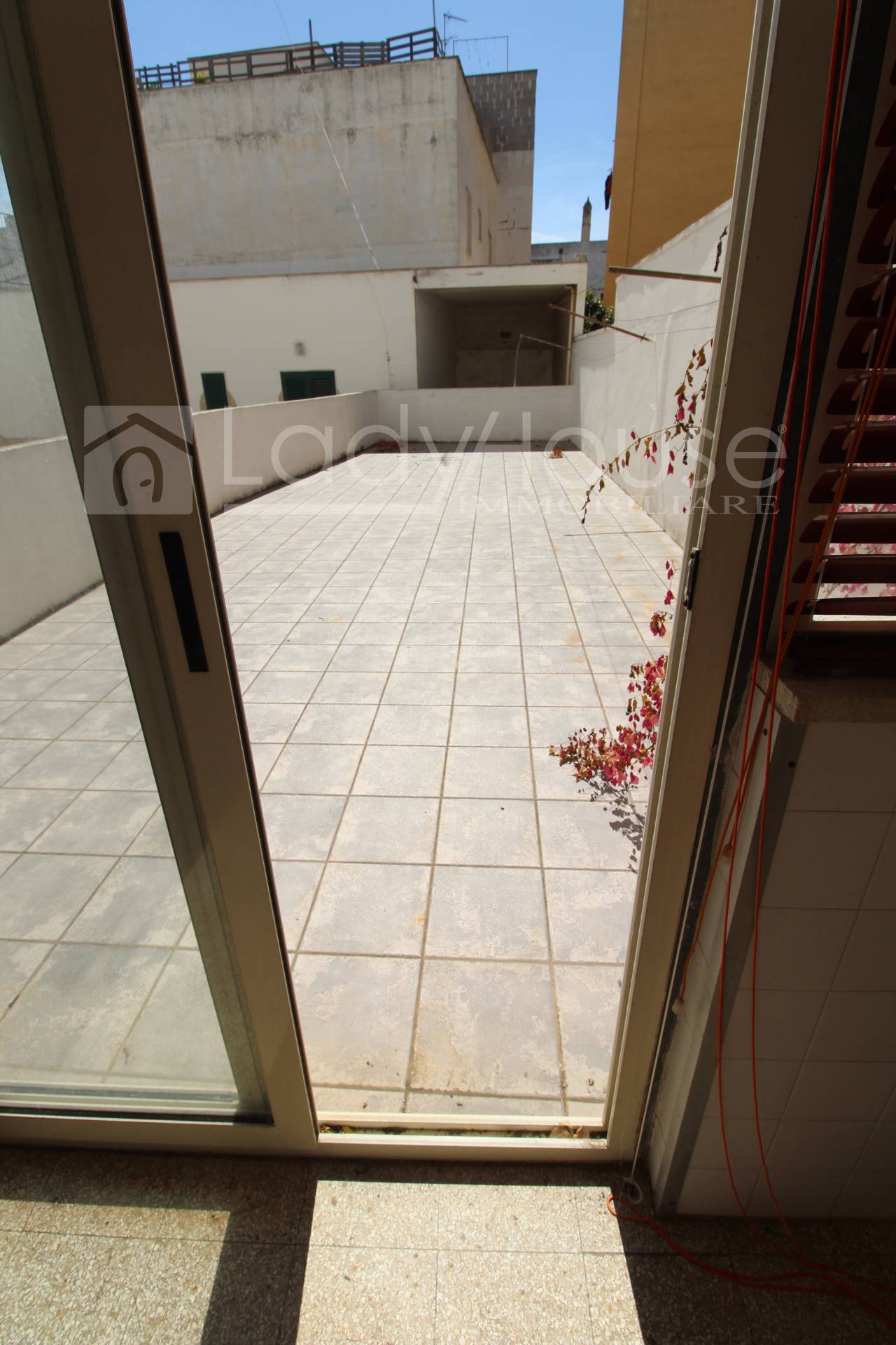 Locale commerciale in vendita a Gallipoli