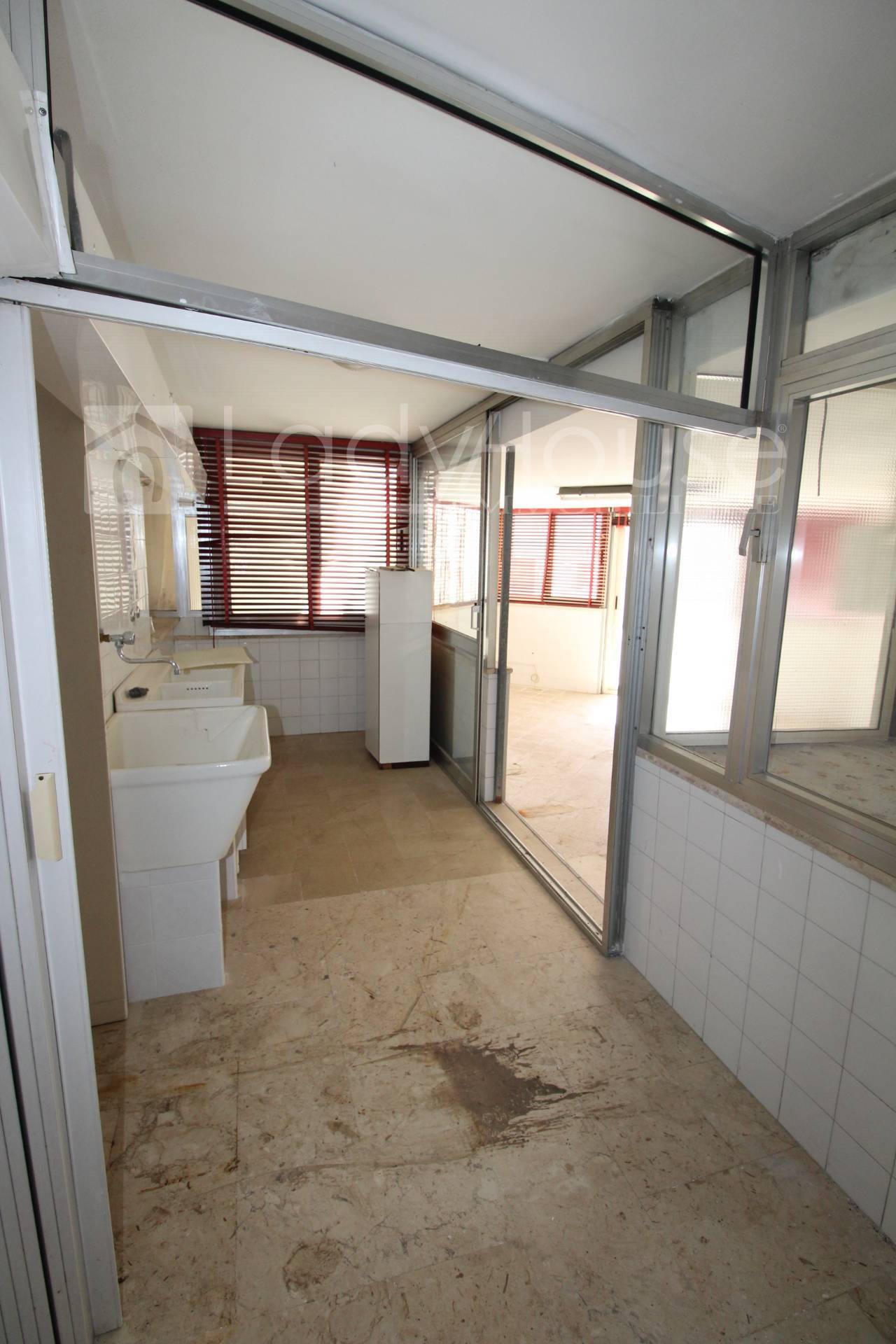 Locale commerciale in vendita a Gallipoli