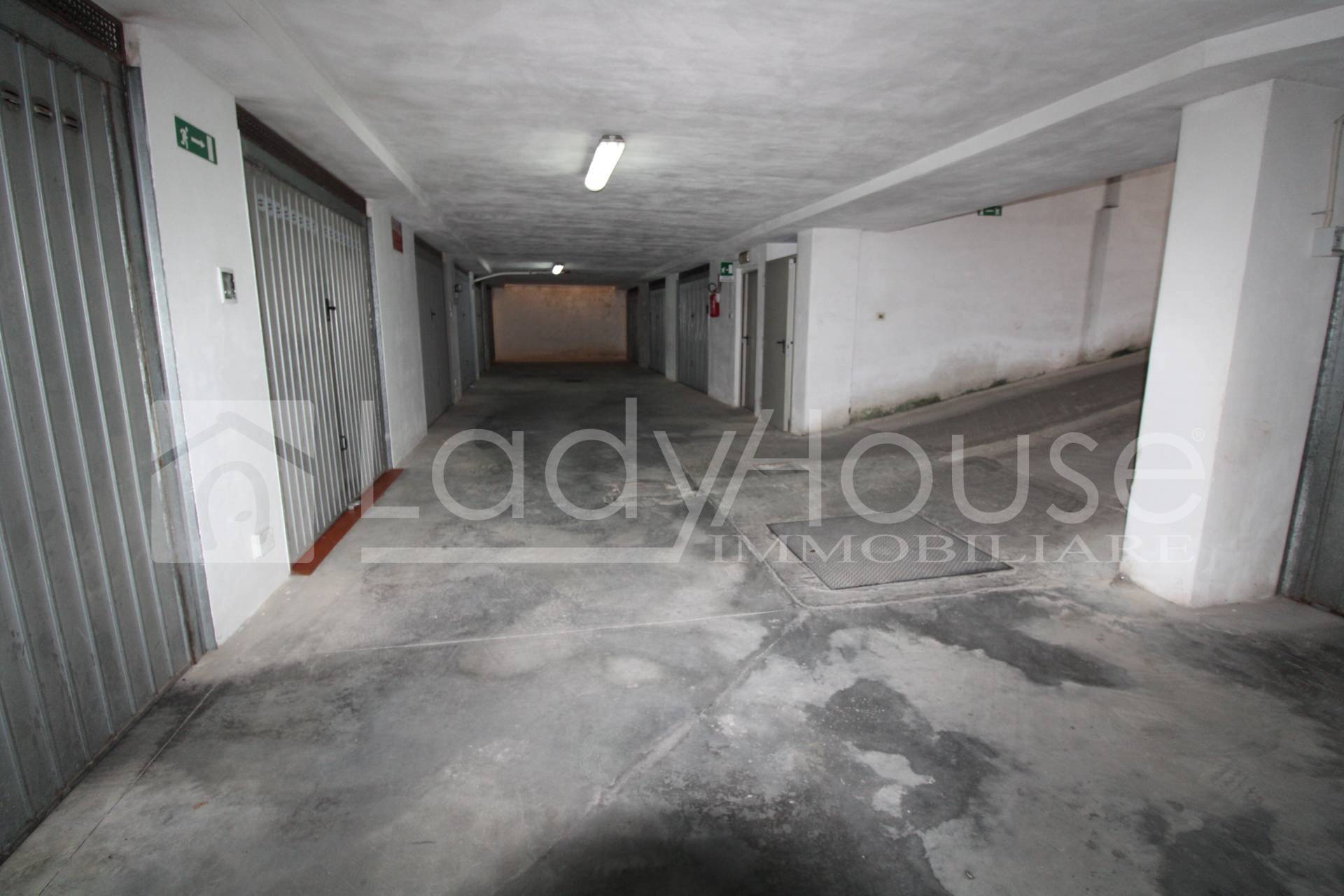 Box o garage in vendita a Gallipoli