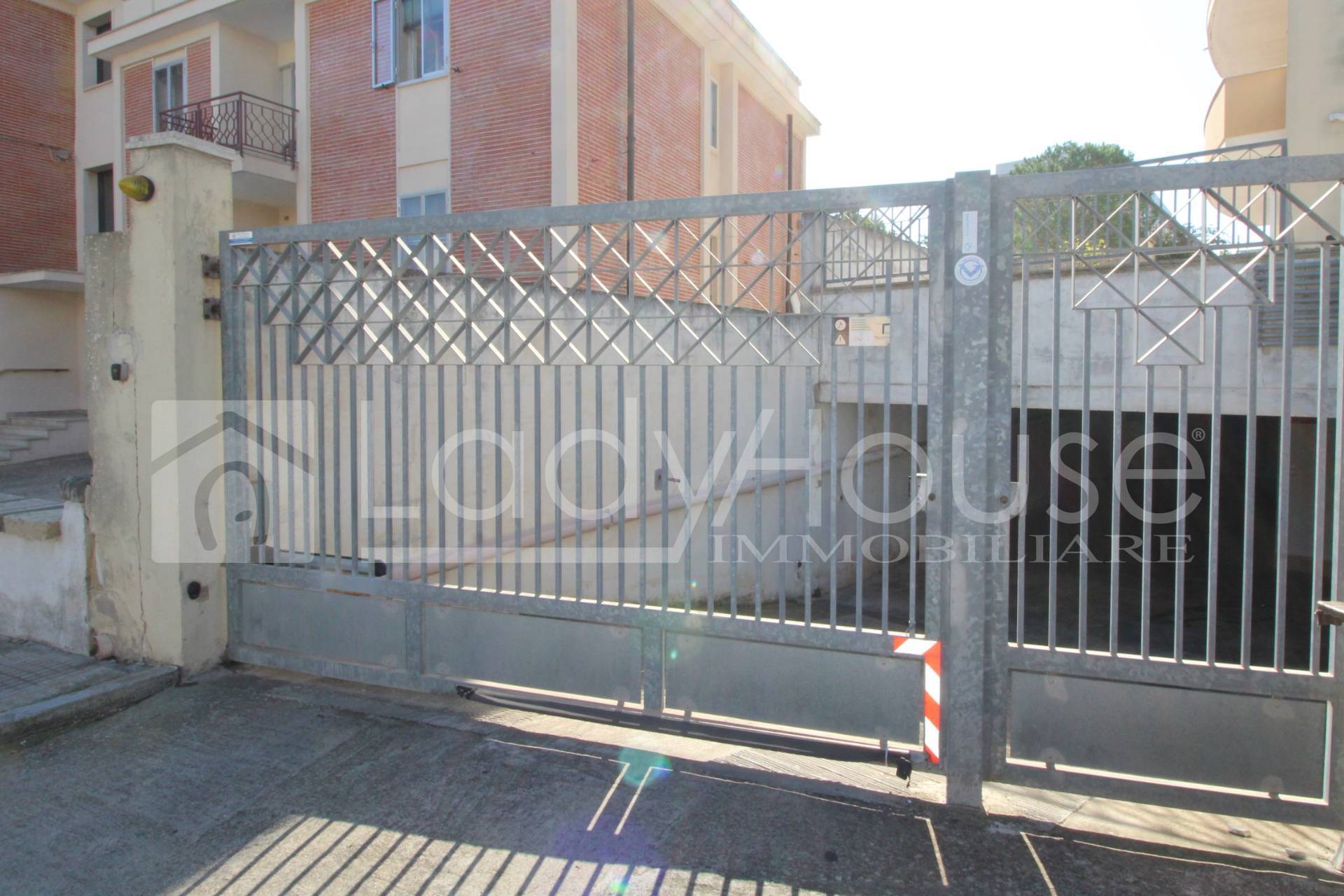 Box o garage in vendita a Gallipoli