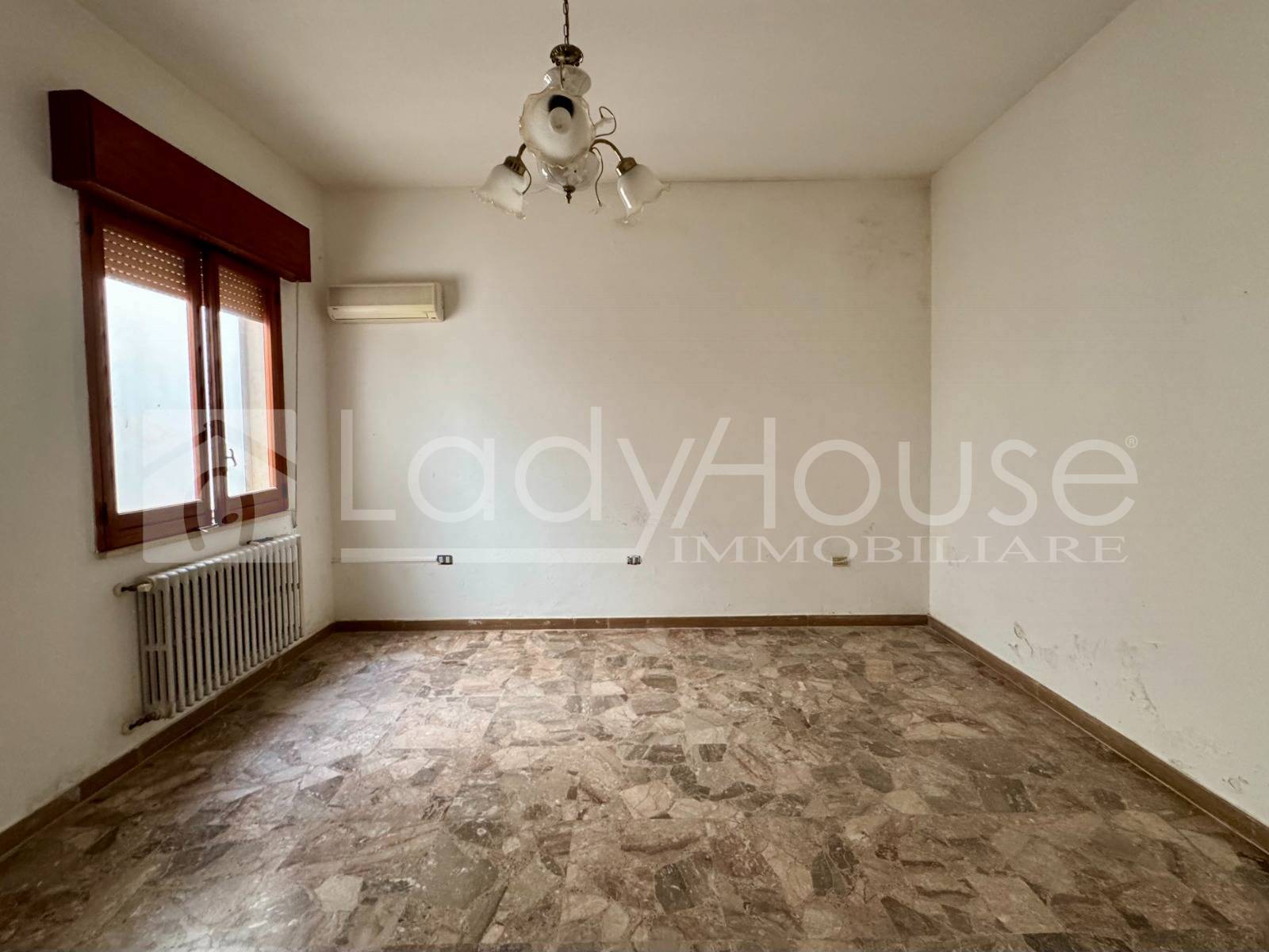 Casa indipendente in vendita a Taviano