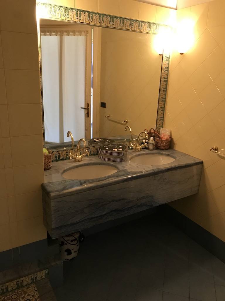 Appartamento in vendita a Savona, Centro