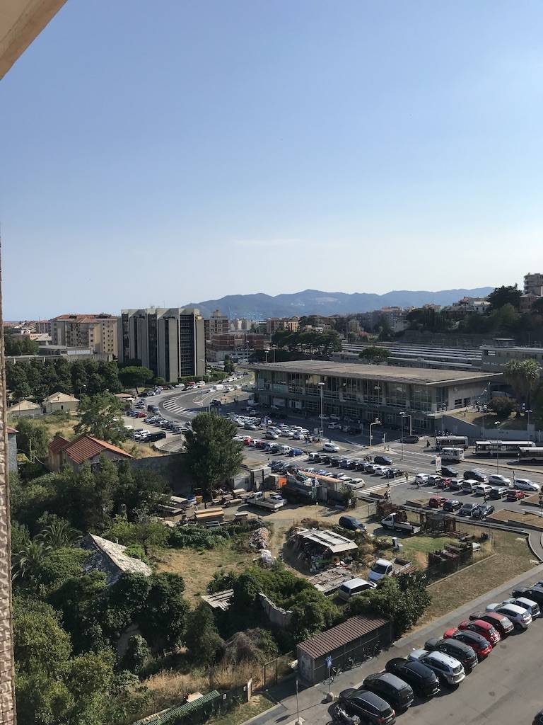 Appartamento in vendita a Savona, Oltreletimbro