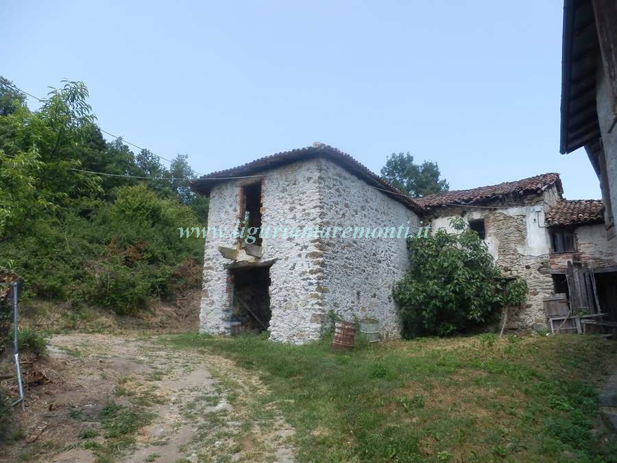 Rustico in vendita a Dego, Girini