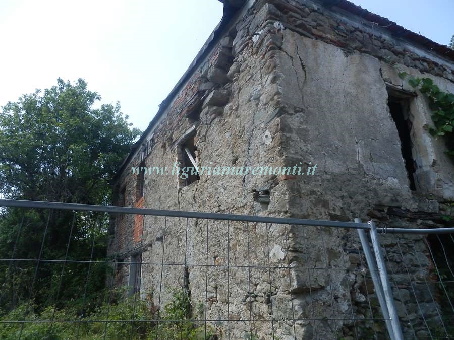 Rustico in vendita a Dego, Girini