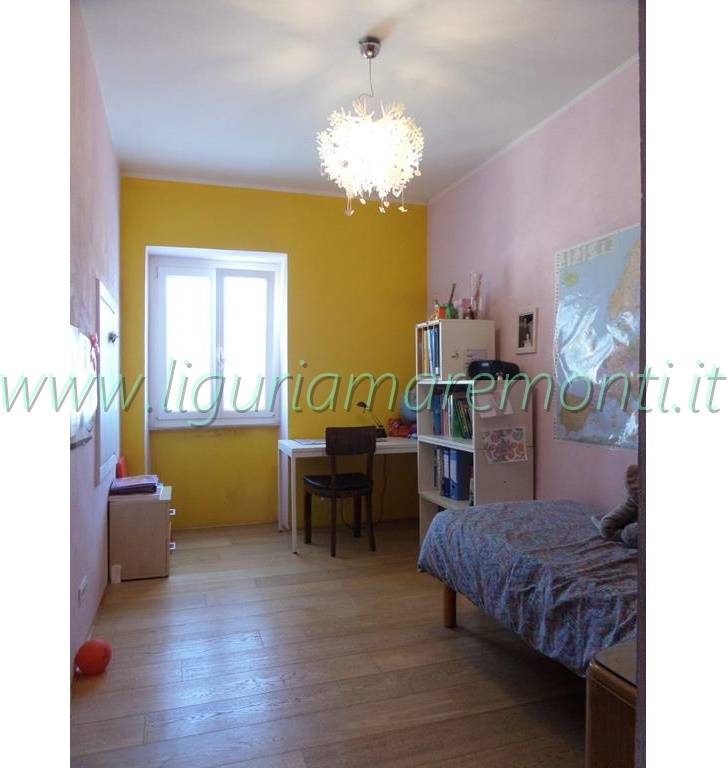 Villette a schiera in vendita a Dego, Piano