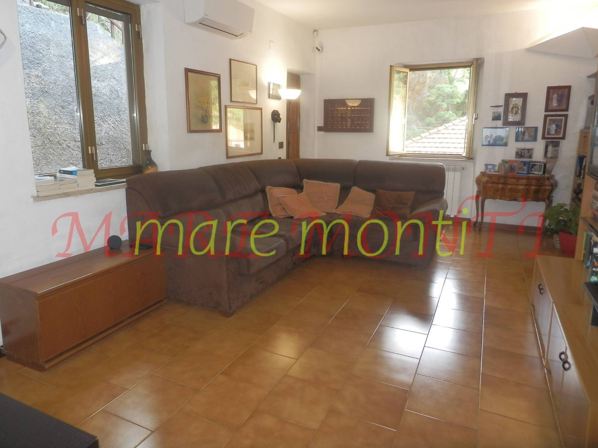 Villette a schiera in vendita a Savona, Lavagnola