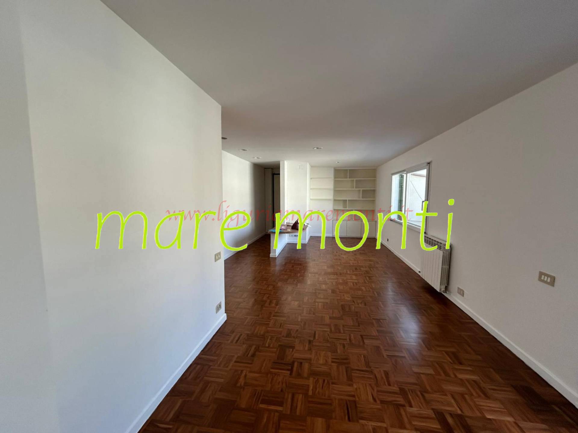 Appartamento in vendita a Savona, Centro storico