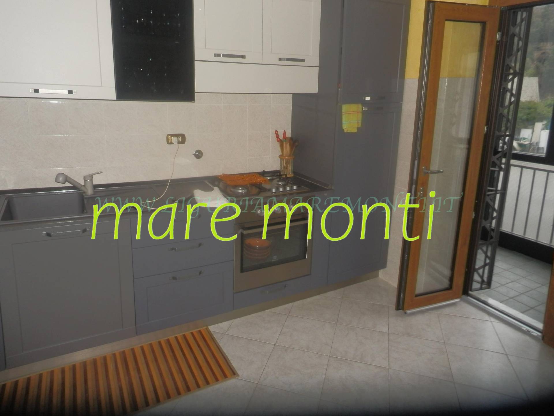 Appartamento in vendita a Savona, Santuario