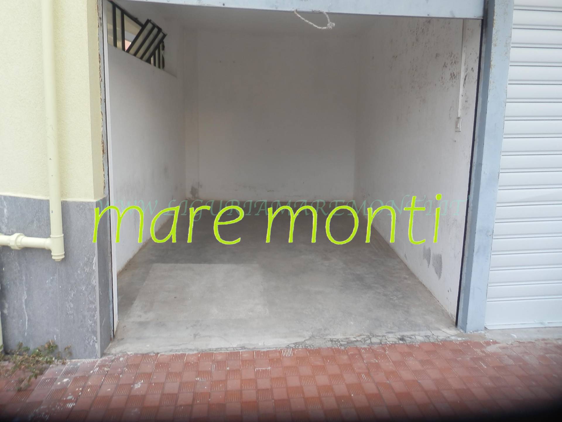 Box o garage in vendita a Savona, LeginoZinola