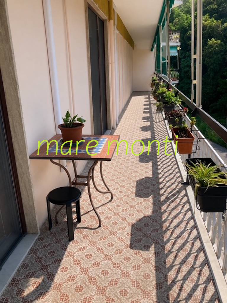 Appartamento in vendita a Savona, Via Mignone