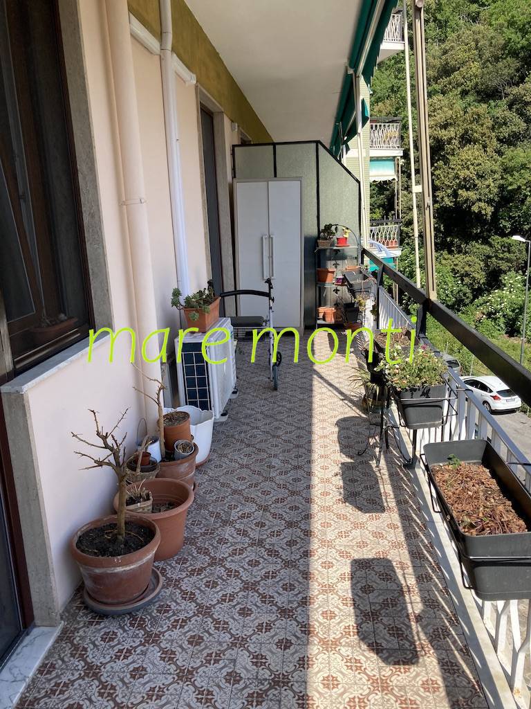 Appartamento in vendita a Savona, Via Mignone