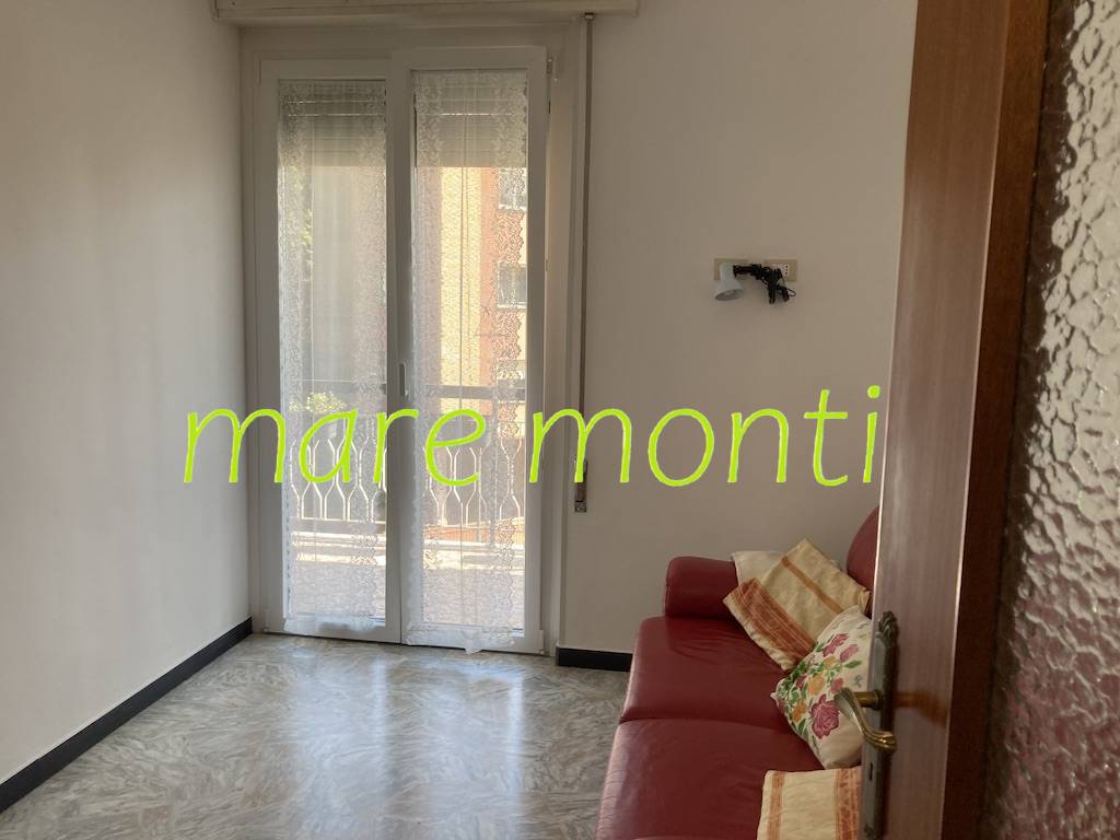 Appartamento in vendita a Savona, Via Mignone