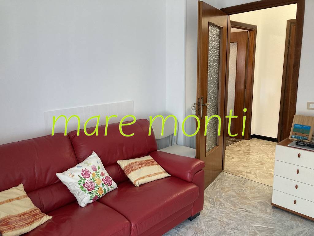 Appartamento in vendita a Savona, Via Mignone