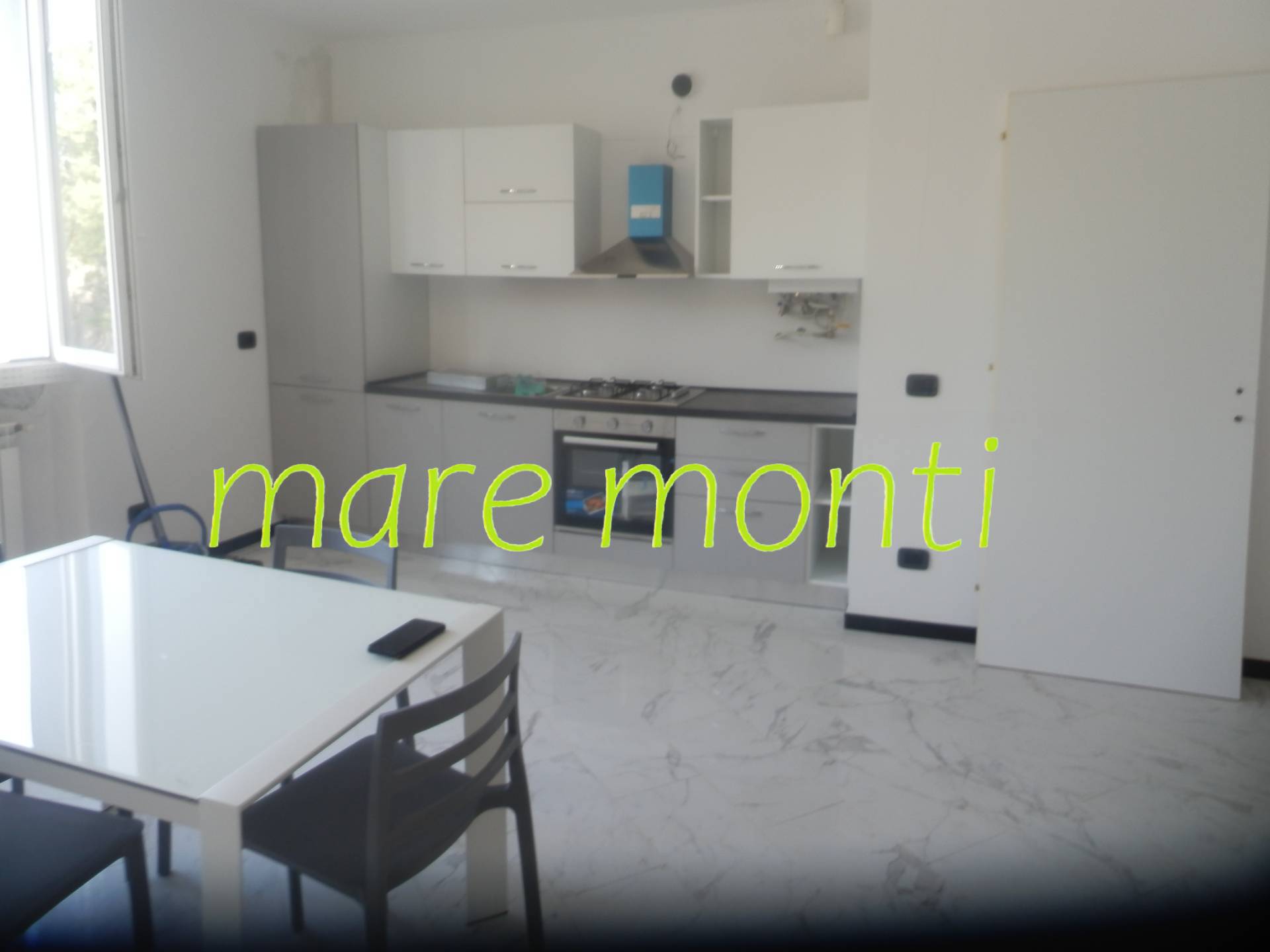 Appartamento in vendita a Savona, LeginoZinola
