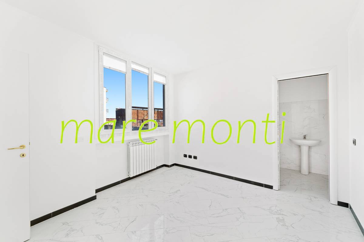 Appartamento in vendita a Savona, LeginoZinola