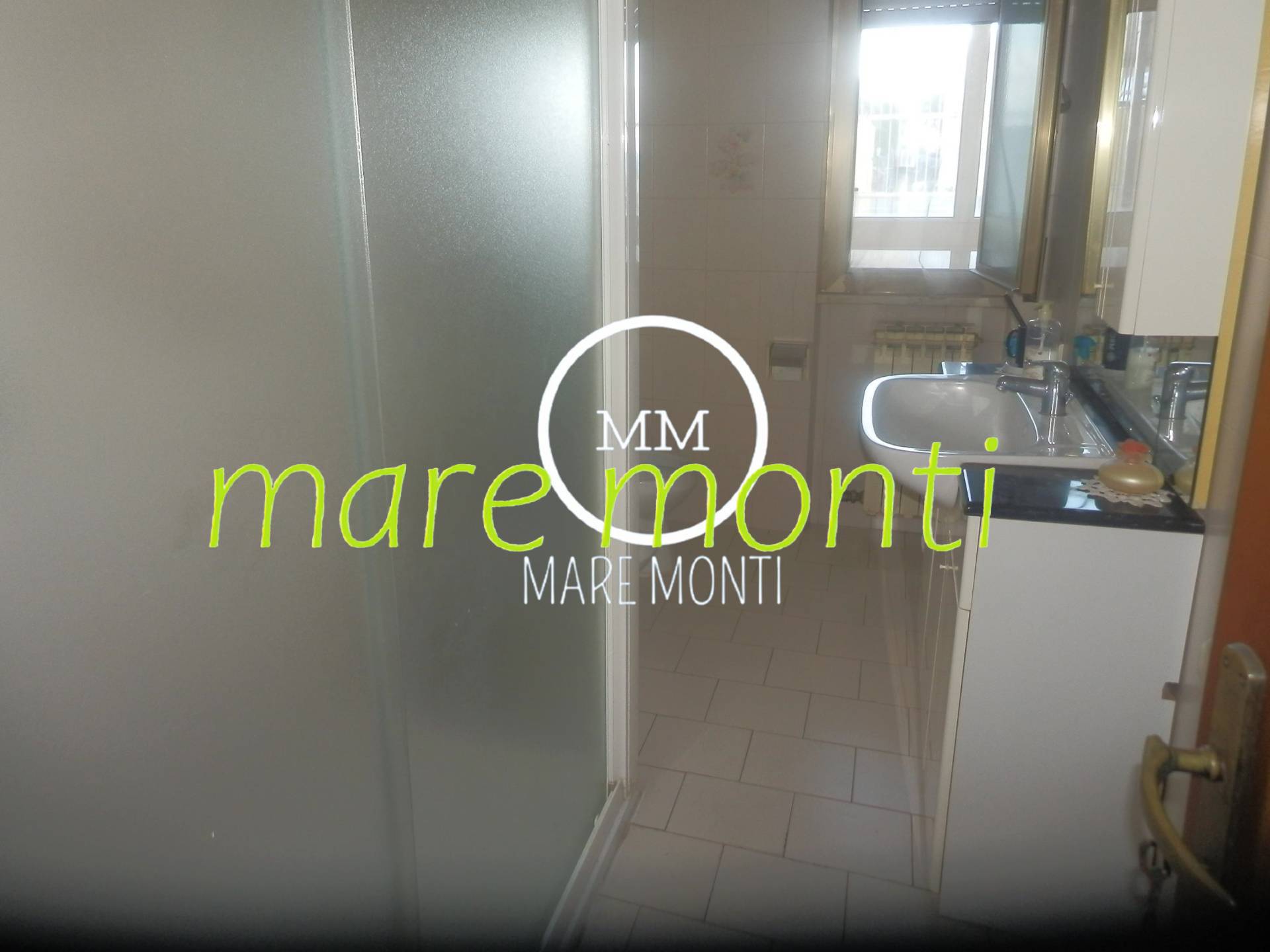 Appartamento in vendita a Savona, Valloria