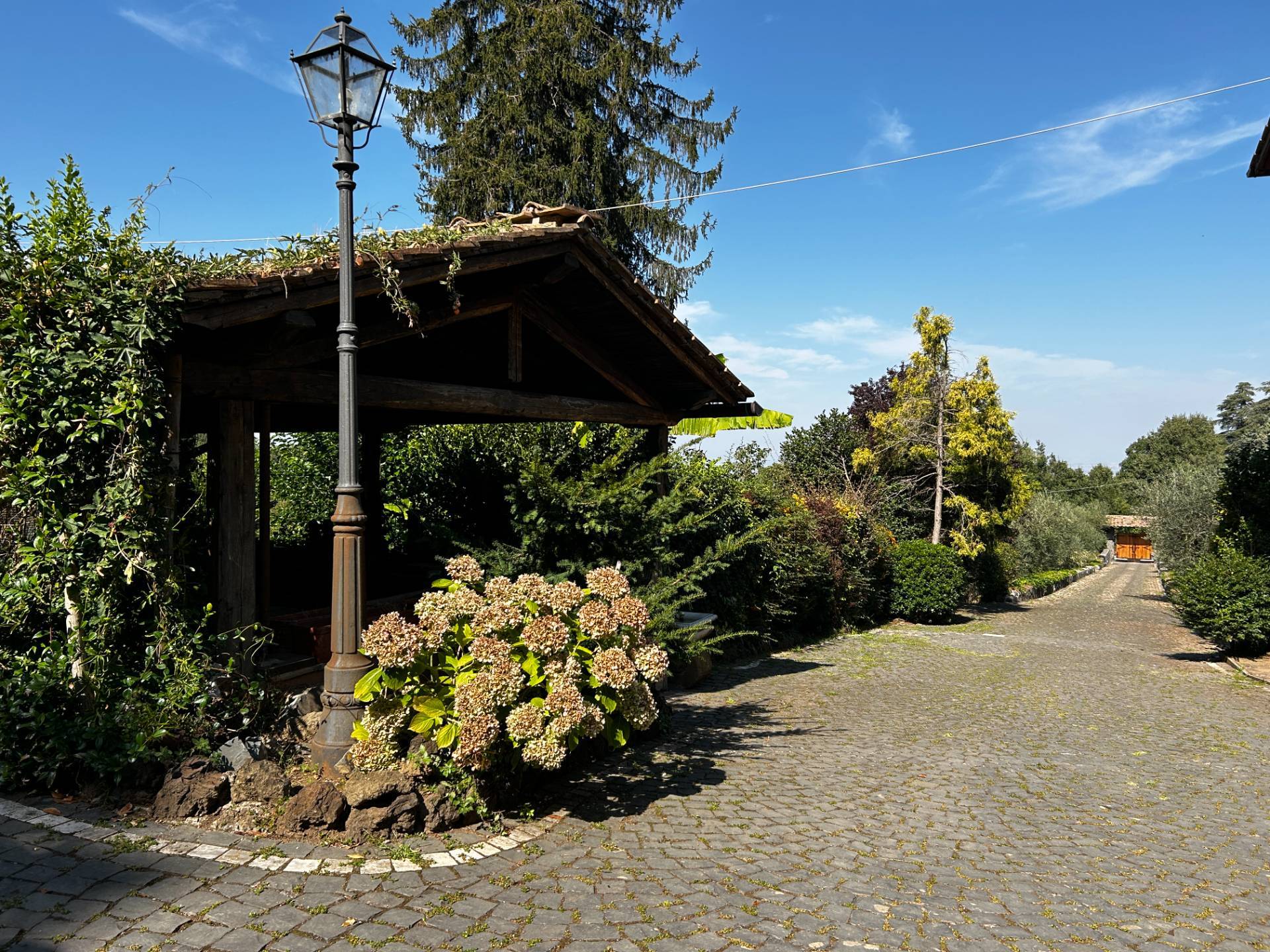 Villa in vendita a Monte Porzio Catone