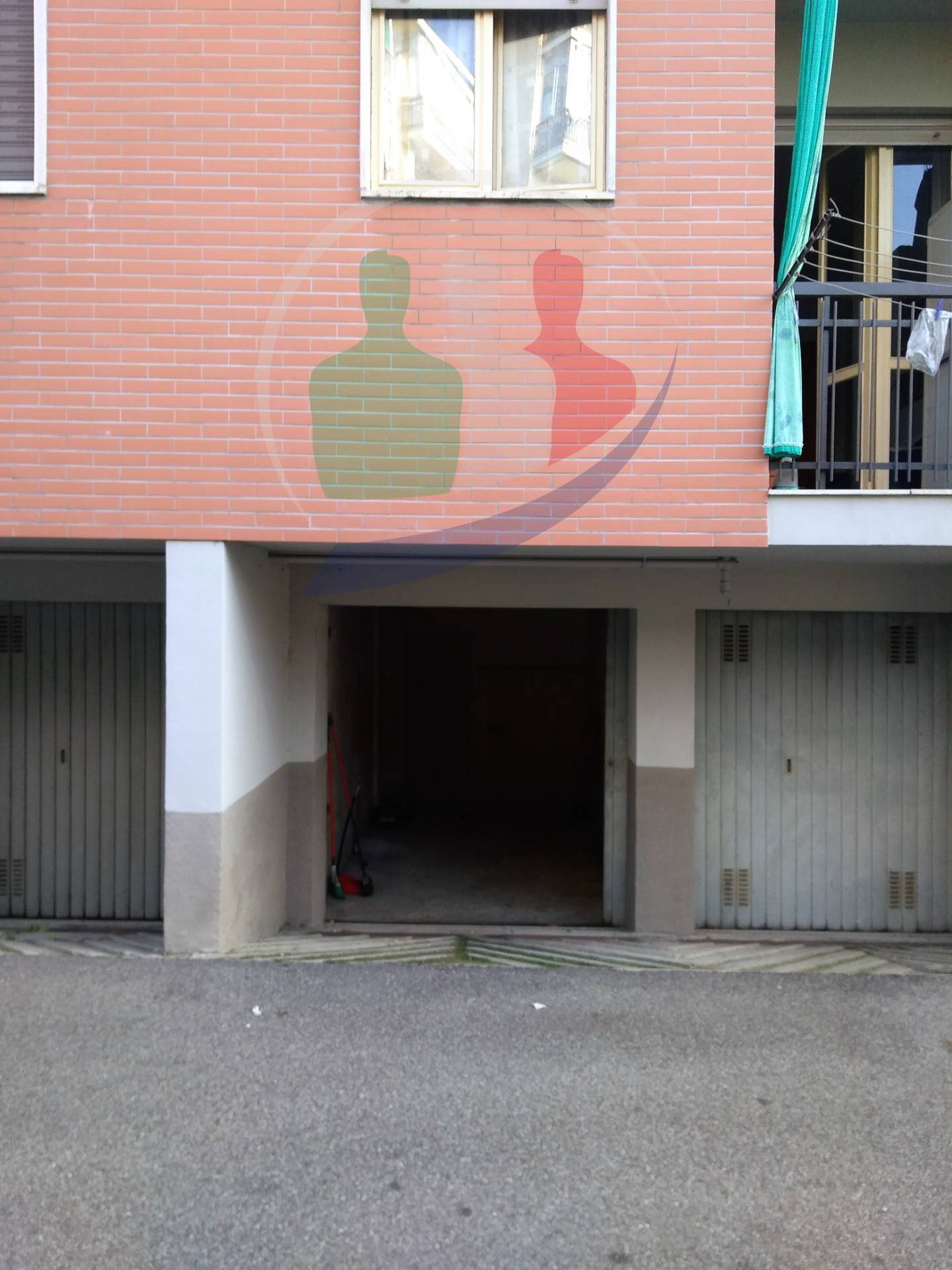 Box o garage in vendita a Moncalieri