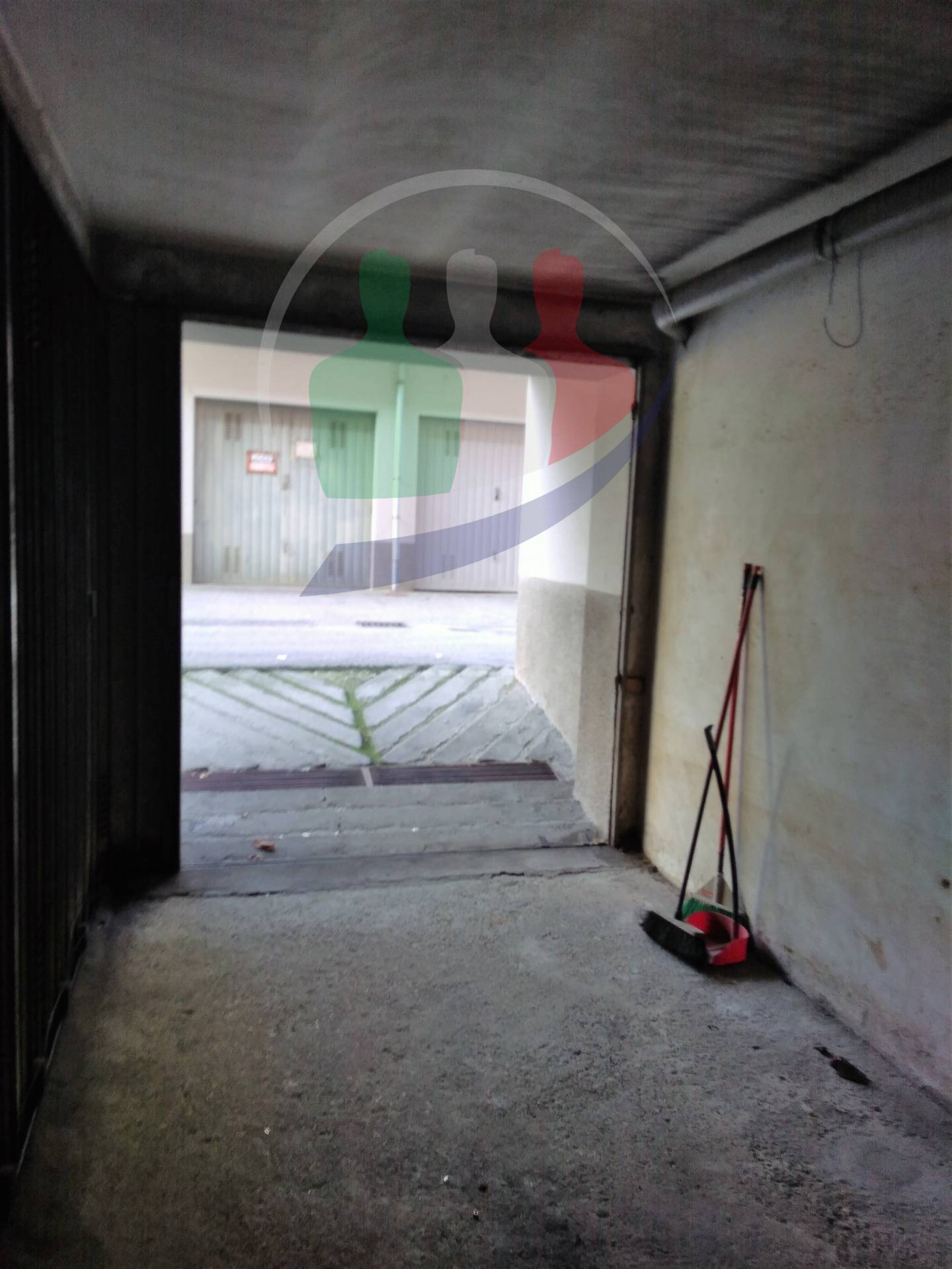 Box o garage in vendita a Moncalieri