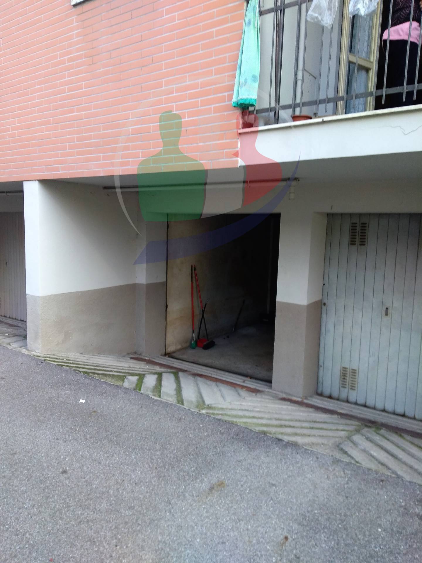 Box o garage in vendita a Moncalieri, San Pietro