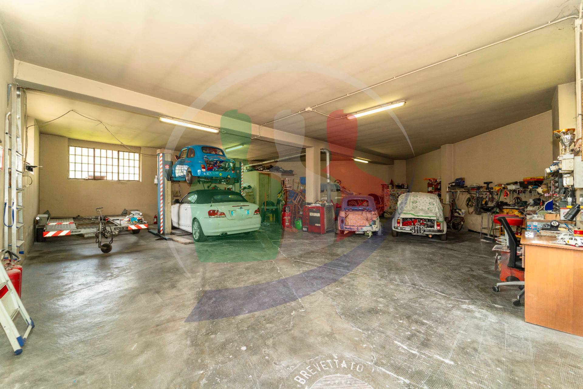 Magazzino in vendita a Nichelino